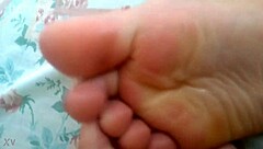Curvy pink soles and barefoot feet fetish tease