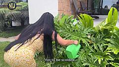Peruvian maid's backyard fuck temptation