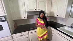 amira ali maid masturbates wildly with huge dildo squirting