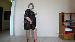 busty milf shakes huge ass doggystyle with rubber dick in stockings!