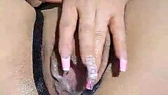 colombian cam slut fingers pink wet clit to orgasm