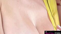 blindfolded violet voss eaten by octavia red in wet threesome