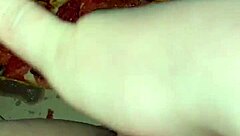 Saudi teen masturbates with pizza and chocolate fetish