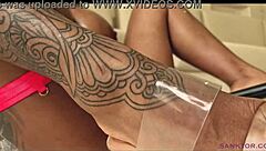 TATTOOED CREAMY ASIAN MILF SQUIRTS ON FUCKING MACHINE SANKTOR