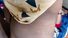 Desi Indian Beauty Fingers Pussy in Hardcore Chut Chudai
