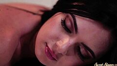 i'm classy teen masseuse deepthroatin dick mmm