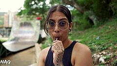Finding curvy czech milf at public park