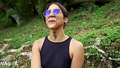 Finding curvy czech milf at public park
