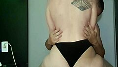 Meus dedos na sua bucetinha sempre fazem ela gozar bem gostoso
