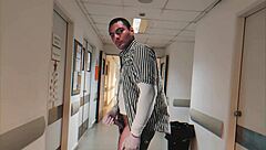 haciendo cosas en el hospital - pene grande de 18 centimetros
