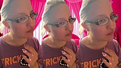 asmr bursting bubblegum bubbles listen in headphones