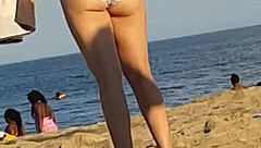 another dumb bitch got candid at beach