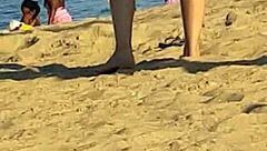 another dumb bitch got candid at beach