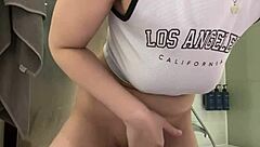 extreme fingering pussy in the hotel
