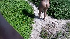 Safada enjoys outdoor public sex on the beach with big tits