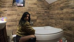Milfycalla does pee play in bathtub wearing fur coat