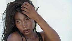 confident all natural ebony teen reveals her shaved pussy