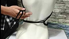tutorial on tying breasts