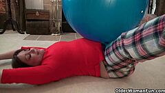 american milfs jewels and lauren workout