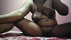 Indian beautiful housewife shows her natural body