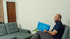 Spanish secretary interview turns into screaming sex