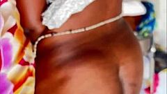 gros cul gets worshipped by ebony