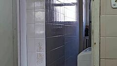 Limpando A Casa De Shortinho Mostrando A Raba