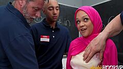 hijabi conservative girl kiki cali letting 3 men to fuck her in college