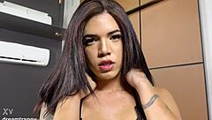 tbabe vitoria fernandes cums while machine used