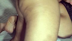 A coroa venezuelana implorando para levar penis na bunda ela grita de dor com prazer