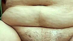 tuve 5 orgasmo en 2 minutos al aire libre me masturbe bien rico