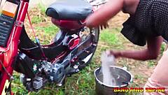 Milf Takes Ghetto Bbc Outdoors In Hardcore Ride