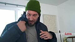 Tokyo Leigh offers shower and receives intense pleasure from Quinton James