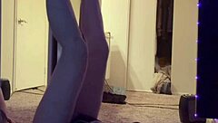 Italiana big tits milf artemisia love showing her hot body wearing shorts and smoking fetish sesh