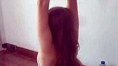 Peguei Empregada Fazendo Exercício Gostosa na Sala