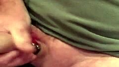 wanking in the kitchen till cum 😈