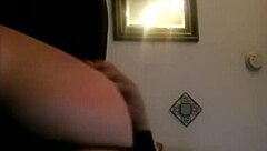 Isteri amatur ambil zakar hitam besar dalam aksi liar.