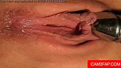 watch girl masturbate pussy in porn video