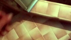 Stroking my big cock for women out there 😘