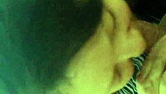 morning handjob from asian amateur in homemade video