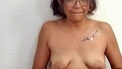 annie complace con videollamada de only f