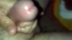 Solo pleasure with a touch of voyeurism
