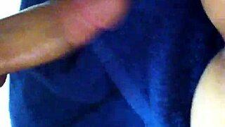 前女友们今晚湿透的狂野骑乘乐趣