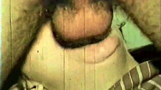 hey, hvordan holder denne vintage rengøringsdame sit job?