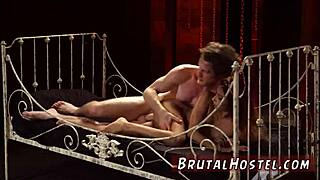 B genç 18+ gangbang siyah sikle ve kaba bağlama