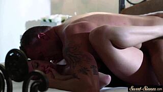 La carina rossa Zyra in solo - Parte Uno