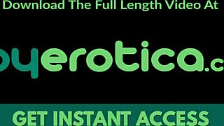 Dokter Goda Pasien dengan Penetrasi Memek dan Mainan Jari