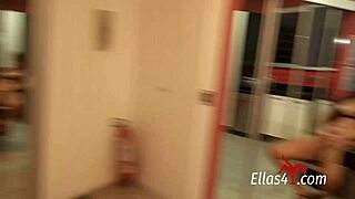 Горячая задница 18+ шаловливой Анжел Такемуры жестко ебут в анал