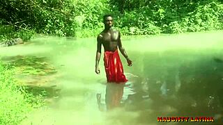 我的老板让我好性奋，我让他们硬操我 - Abby Carter