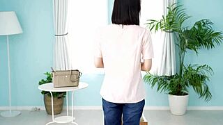 ねえ、この日本人主婦が激しいハンドジョブで不倫するの見たい？ 彼女のいたずら秘密気になる？